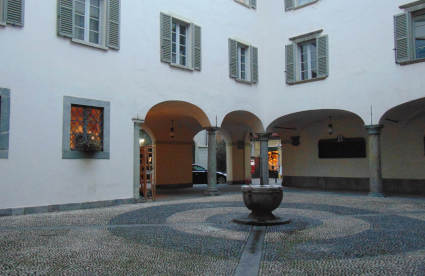 /chiostro Palazzo Marinoni