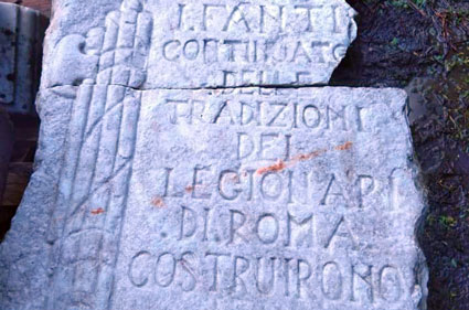 Pietra-stele incisa