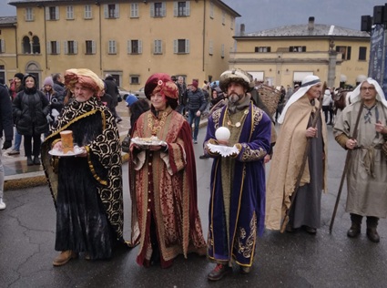 Tirano rivive la magia del viaggio dei Re Magi