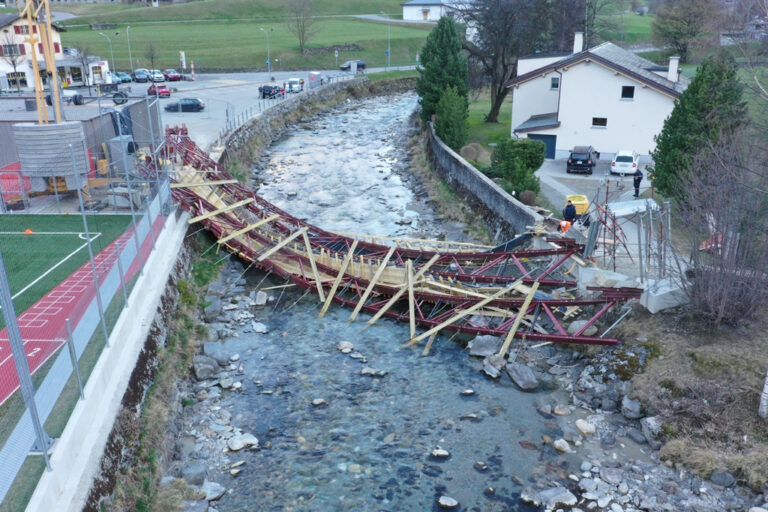 Crollo del ponte a Poschiavo