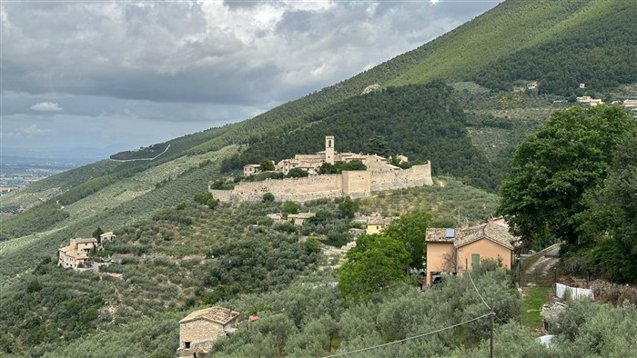 /CAI VALFURVA TREKKING - LA VIA DI FRANCESCO - NELLA VERDEGGIANTE UMBRIA 12-16 GIUGNO 2024