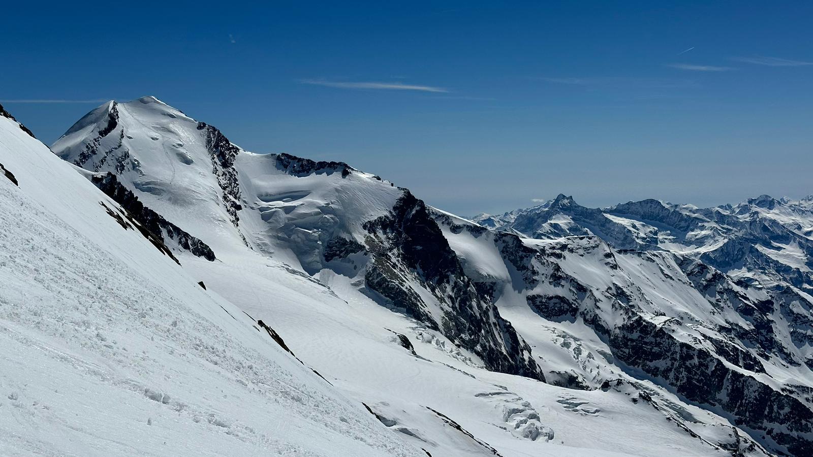 CAI Valfurva nell'Ascesa al Monte Breithorn a Cervinia