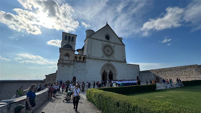 /CAI VALFURVA TREKKING - LA VIA DI FRANCESCO - NELLA VERDEGGIANTE UMBRIA 12-16 GIUGNO 2024