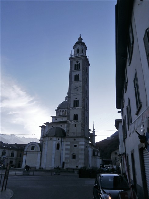 /Il campanile visto da via Rasica