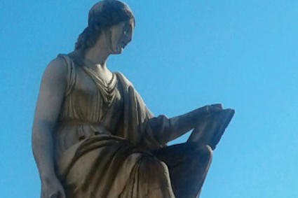/La statua dello scultore milanese Giuseppe Croff