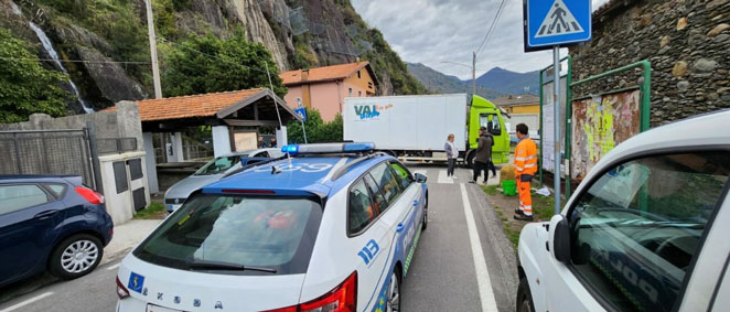 Camion rubato a Tirano