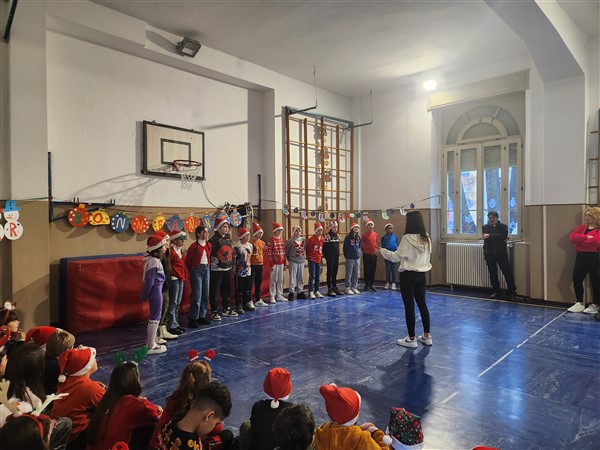 /Un Magico Natale alla scuola primaria Credaro (8)