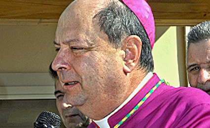 Il cardinale Oscar Cantoni